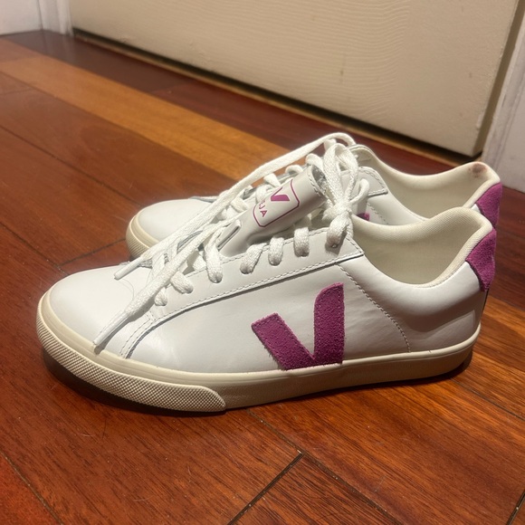Veja Women's White and Pink Sneakers - Picture 1 of 5